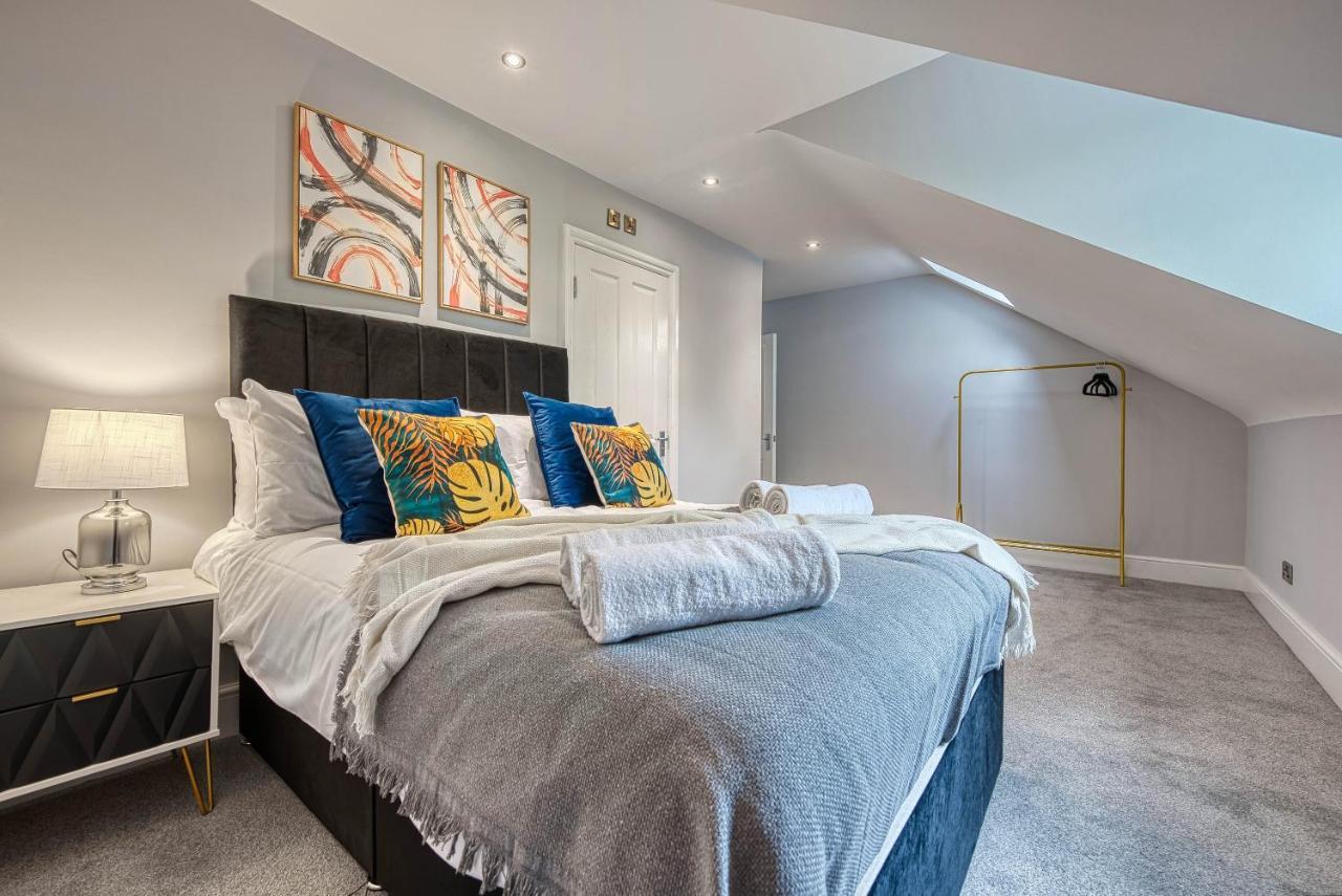 Spacious Nottingham Abode - Sleeps 16 ภายนอก รูปภาพ