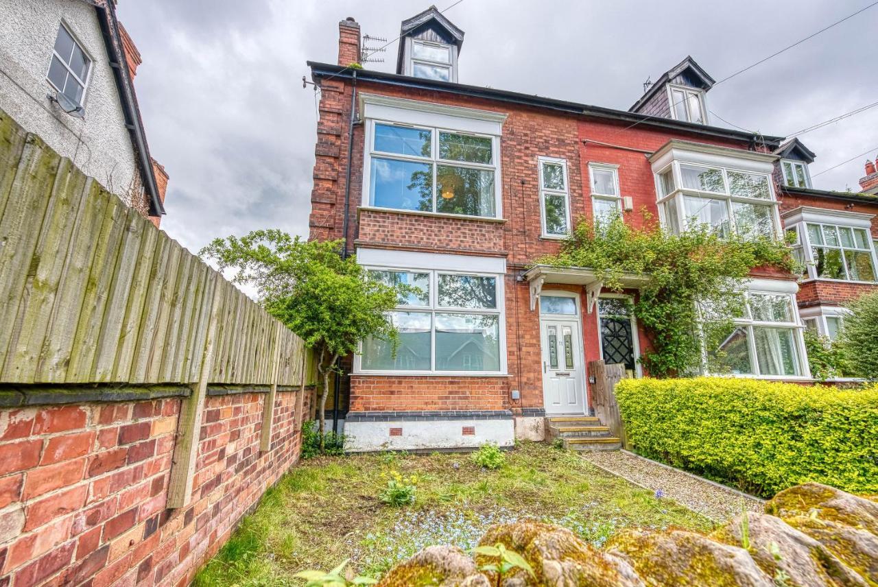 Spacious Nottingham Abode - Sleeps 16 ภายนอก รูปภาพ