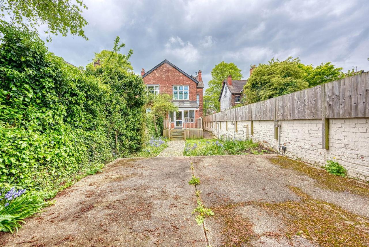 Spacious Nottingham Abode - Sleeps 16 ภายนอก รูปภาพ