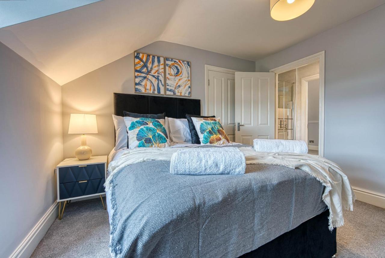 Spacious Nottingham Abode - Sleeps 16 ภายนอก รูปภาพ